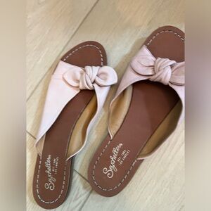 Seychelles light pink bow sandals
